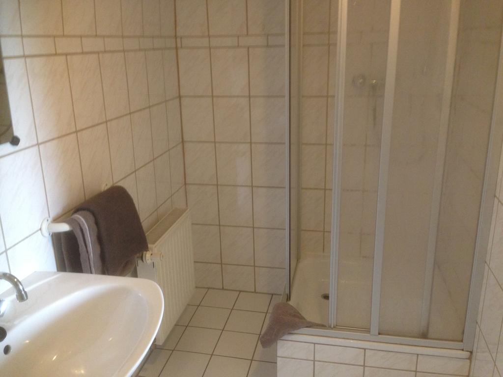 Gasthof & Pension Zum Saalestrand Bad Dürrenberg Pokój zdjęcie